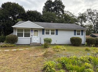 3 Willow St, Oxford, MA 01540