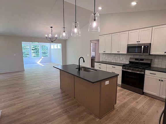 3rd image of 1910 Fallasburg Park Dr NE #5