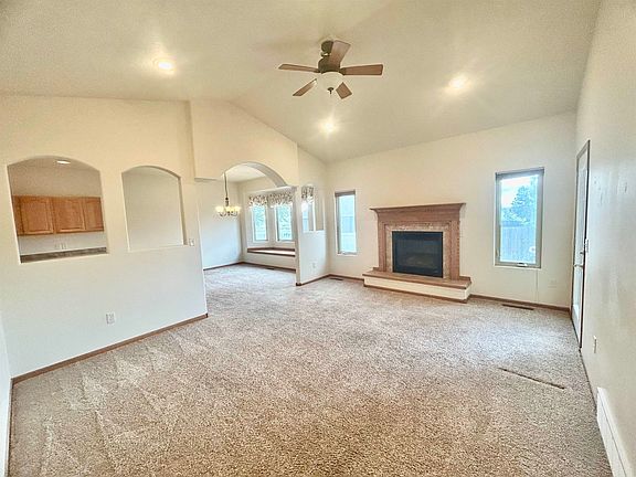 5th image of 205 Enchantment Rd