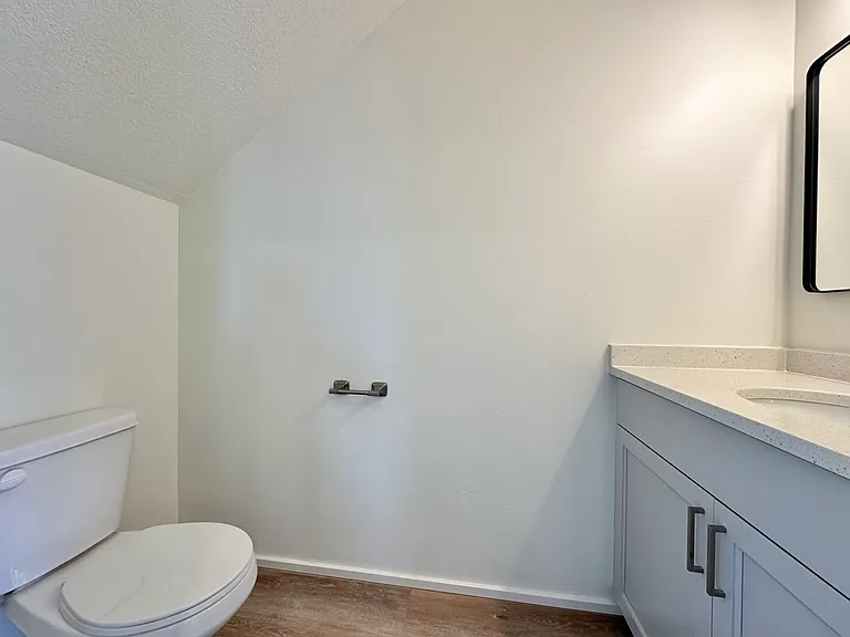 456 N 600 E — Photo 10