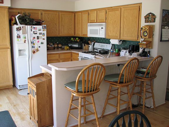 Kitchen with Bar