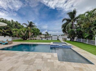 420 Capri Blvd, Treasure Island, FL 33706