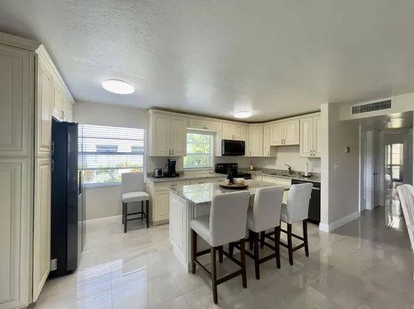 117 Flanders Way #C, Delray Beach, FL 33484