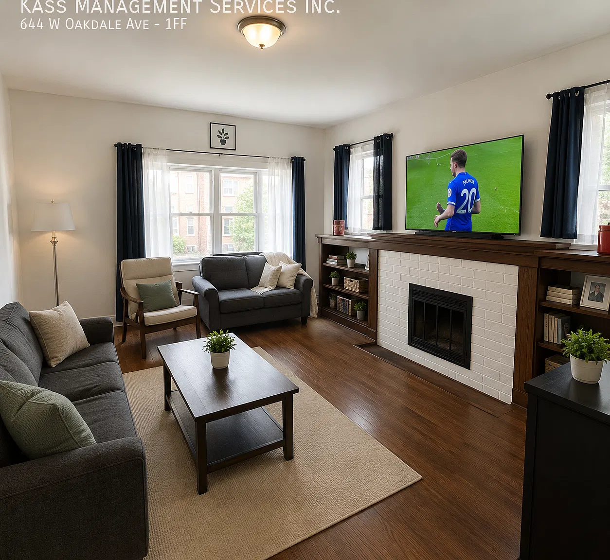 644 W Oakdale St — Photo 2