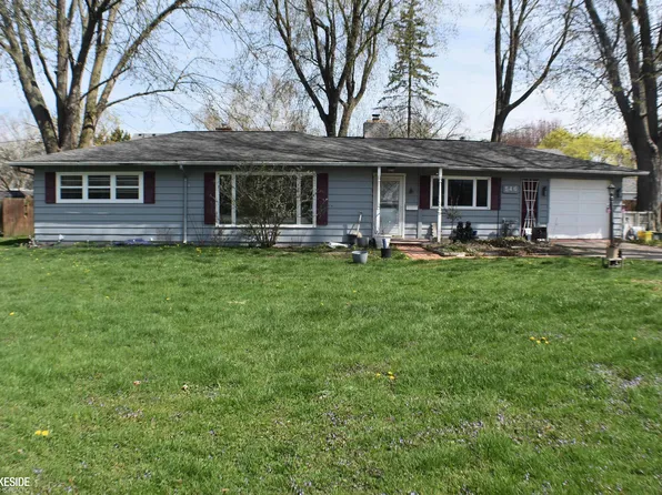 546 Charles St, Marine City, MI 48039