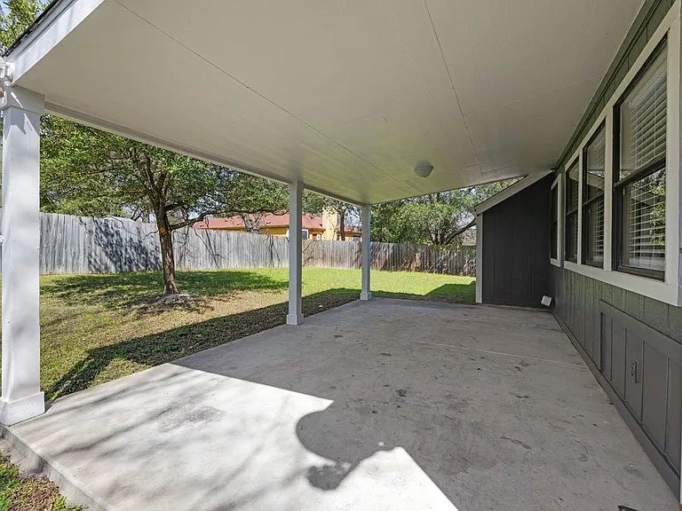13204 Rampart St — Photo 21