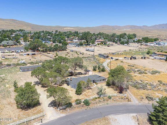 3rd image of 10705 Santa Fe Rd