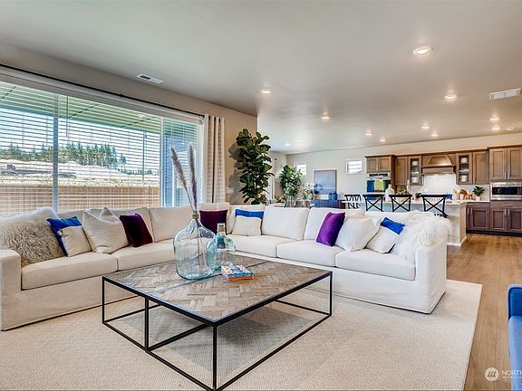 2nd image of 17660 128th Avenue Ct E