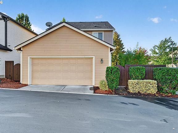 2nd image of 14435 SW Equestrian Ln