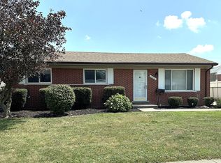 15425 Leader St, Taylor, MI 48180