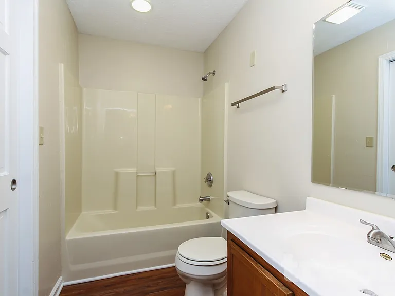 5706 Nodlehs Ct — Photo 13