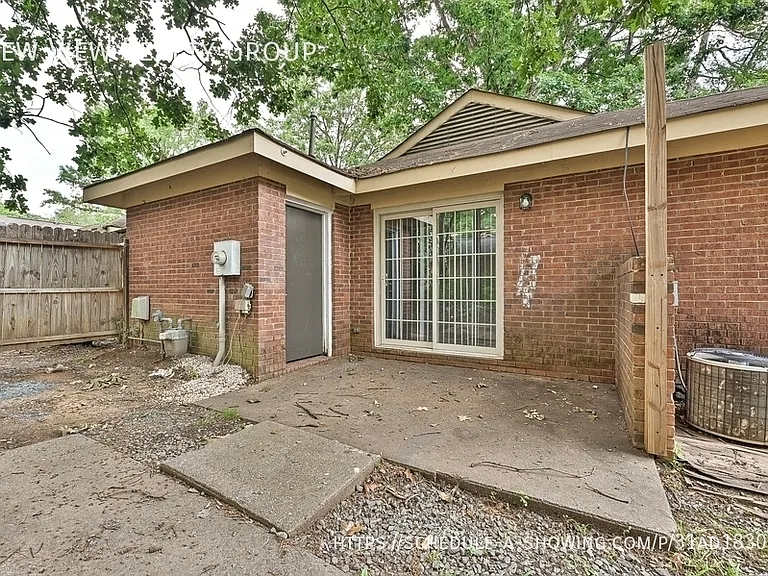 8439 Country Oaks Rd — Photo 18