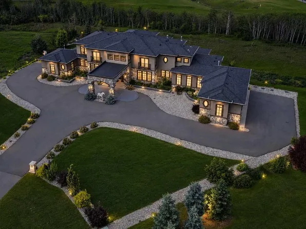 19 S McKendrick Point, Rocky View County, AB T3Z 3N6