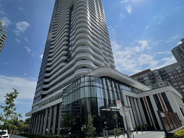 15 Holmes Ave #706, Toronto, ON M2N 4L8