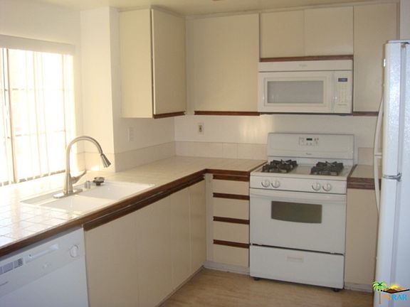 4th image of 34171 Calle Mora
