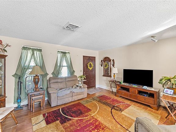 5th image of 6244 Kentfield Ave