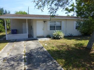 330 6th Rd SW, Vero Beach, FL 32962