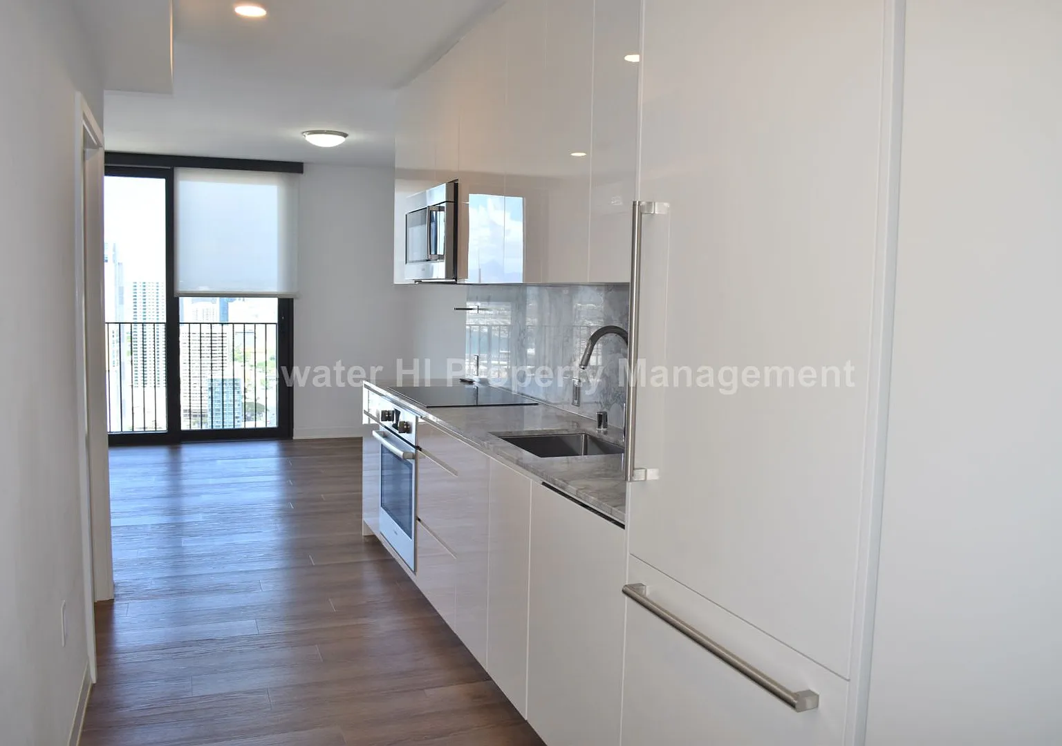 A'ali'i 1/1/1 High floor w/ ocean view — Photo 2