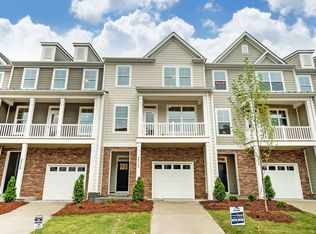 2313 Creekmere Ln, Charlotte, NC 28262