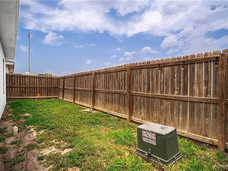 2013 Stardust Ln #1 — Photo 8