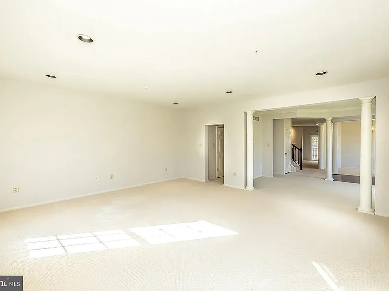 171 Madison Way — Photo 15