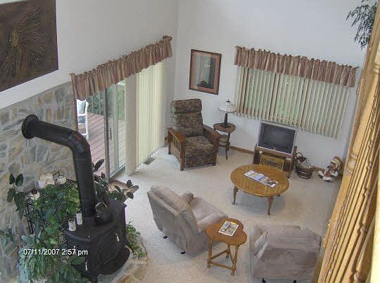 3rd image of 1242 Candlewick Dr N