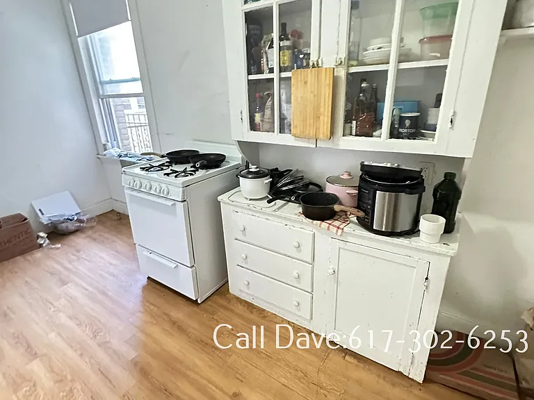 1626 Commonwealth Ave #14 — Photo 2
