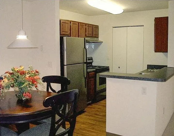 3840 S Burdick St — Photo 5