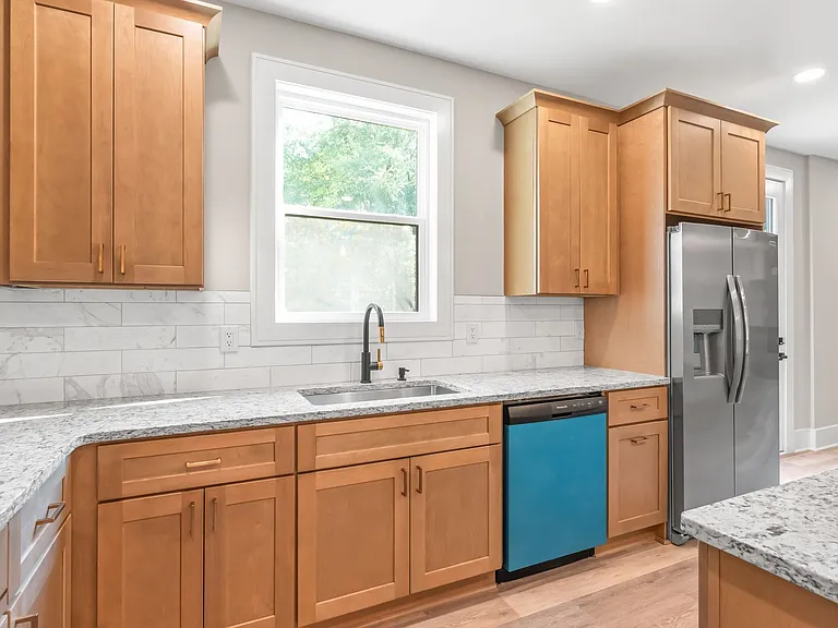 3905 Plainview Rd — Photo 18