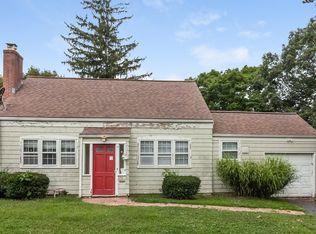 98 Wilmot Rd, Hamden, CT 06514