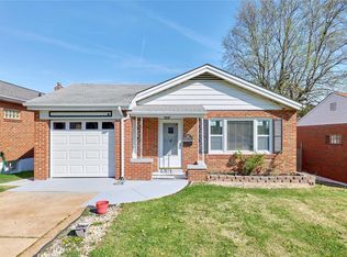 461 Kingston Dr, Saint Louis, MO
