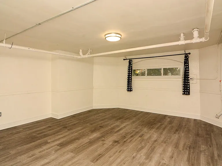 5534 N Artesian Ave #6H — Photo 11