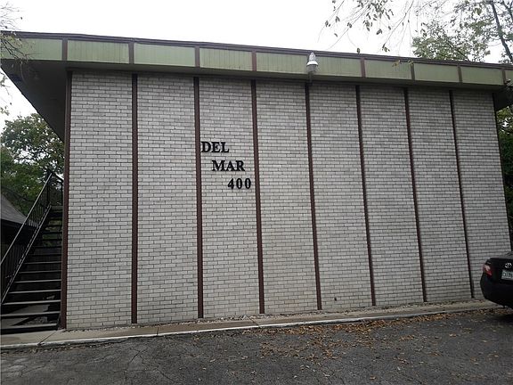 2nd image of 400 W 34th St APT 102