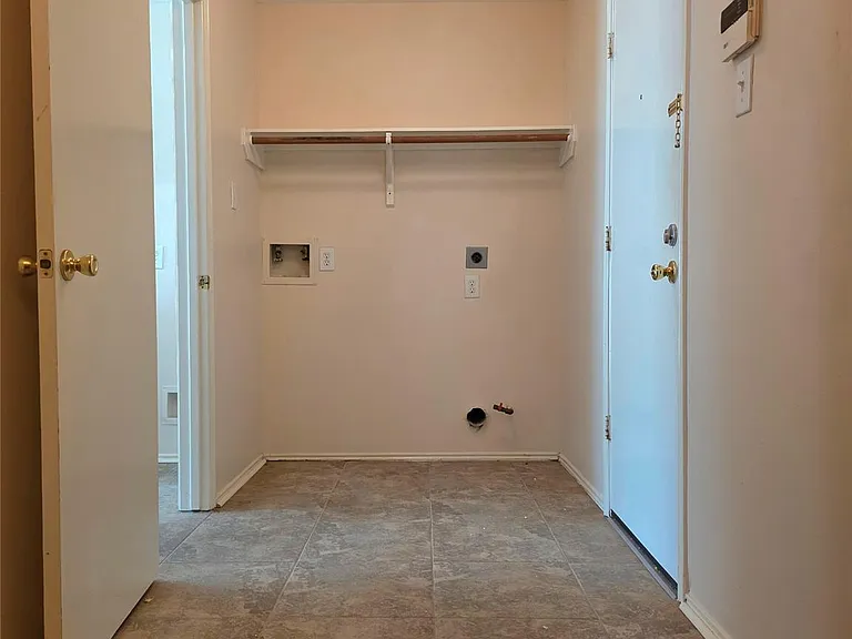 16106 Darwood Ct — Photo 13