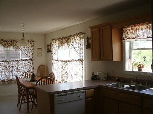 Bright and Light Kitchen