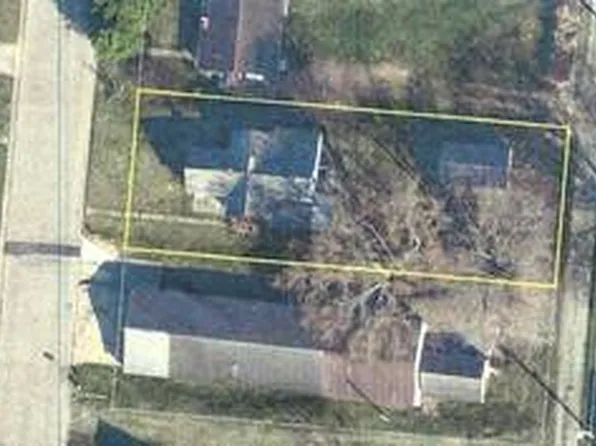 242 N High St, Jackson, OH 45640