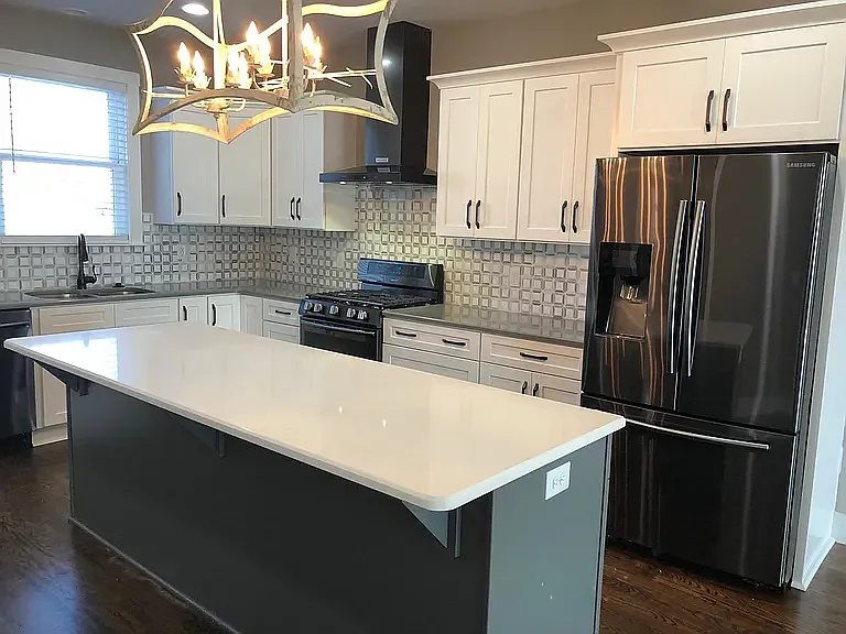 2203 Dabbs Ave — Photo 3