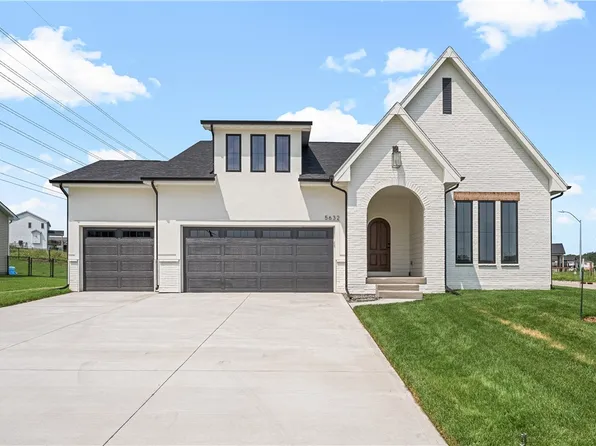 5632 163rd St, Urbandale, IA 50323