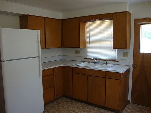 4th image of 70 S Lexington Dr