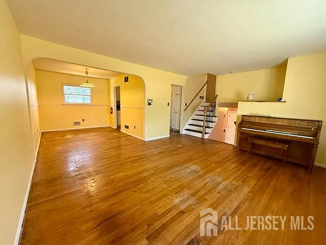 5 Sussex Ct — Photo 15
