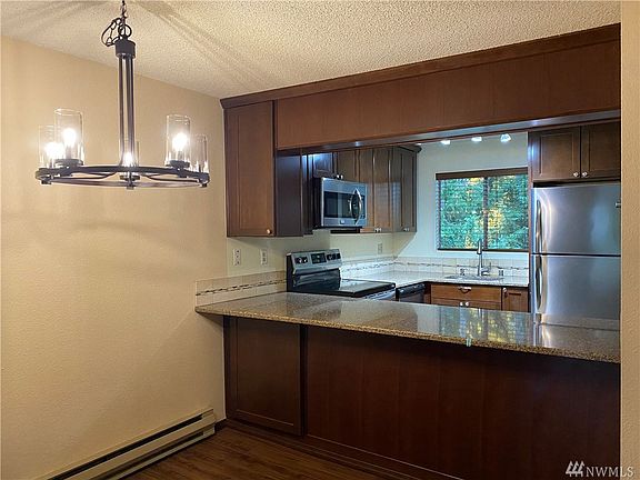 5th image of 14527 NE 40th St APT G205