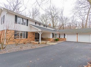 23929 S Plum Valley Dr, Crete, IL 60417