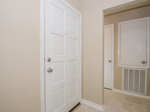 5th image of 6931 Kearney Dr