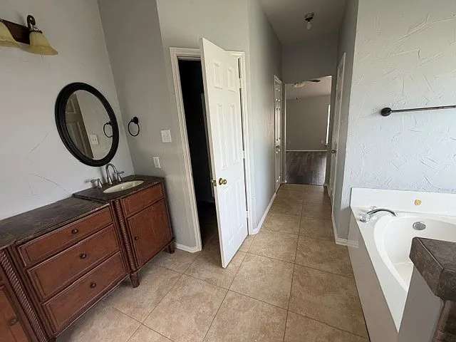 1109 Providence Dr — Photo 16