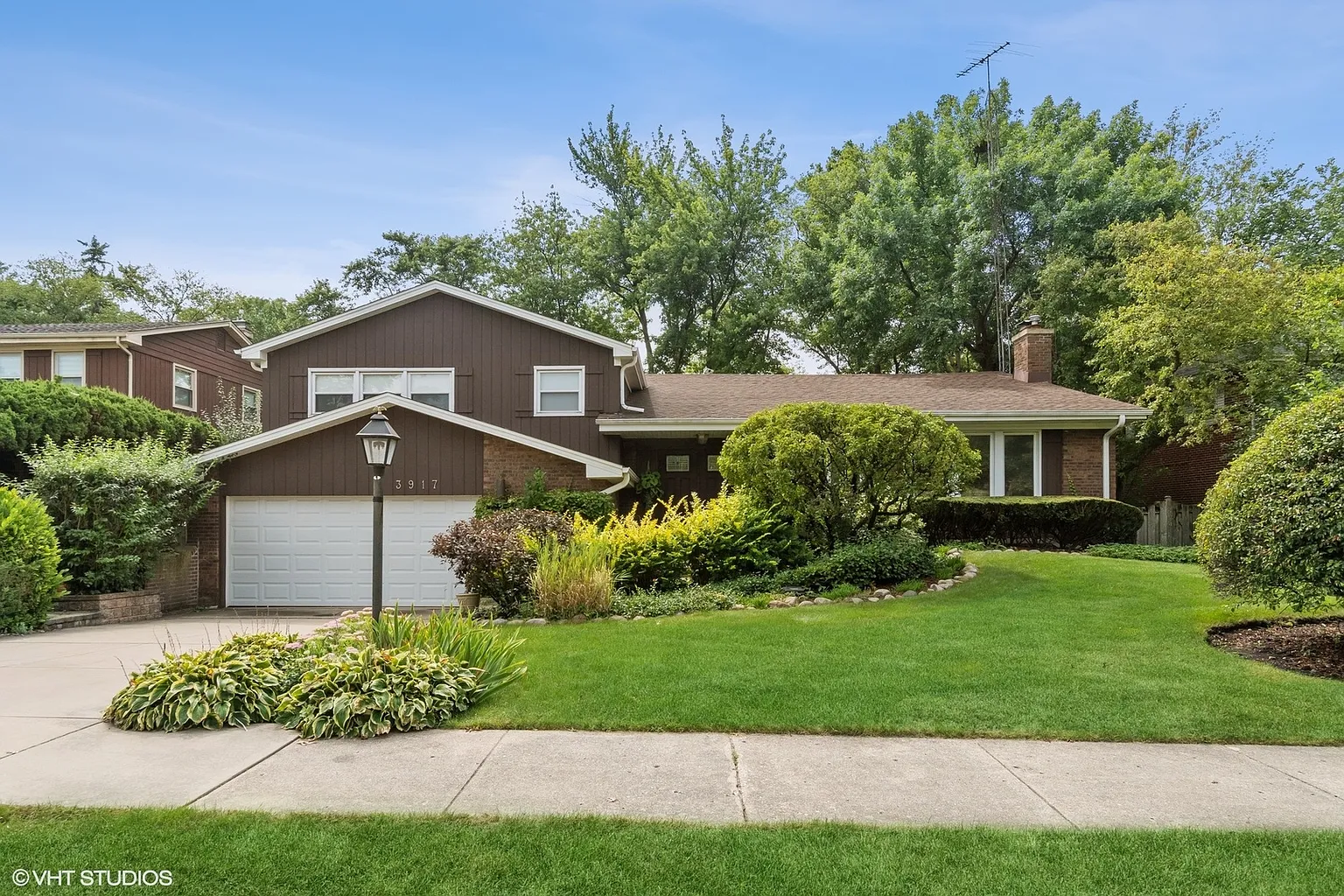 3917 Medford Cir photo 1
