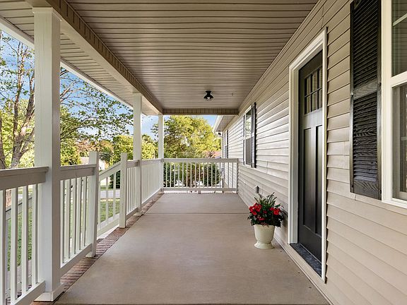 2nd image of 88 Meadow Ln