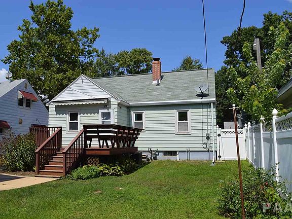 2nd image of 1522 W Margaret Ave