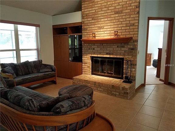 5th image of 330 Shady Ln