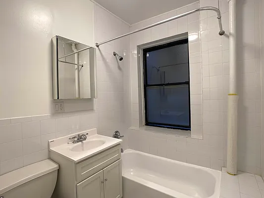Rented by Tourma Realty LLC | media 8