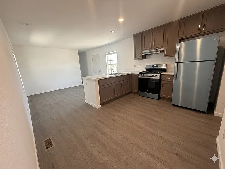 3601 E Wyoming Ave #236 — Photo 8